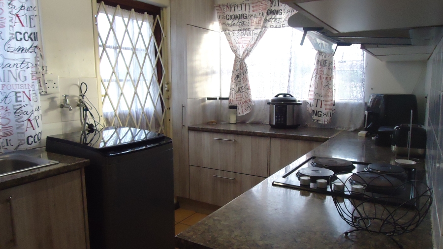 3 Bedroom Property for Sale in New Macassar Western Cape